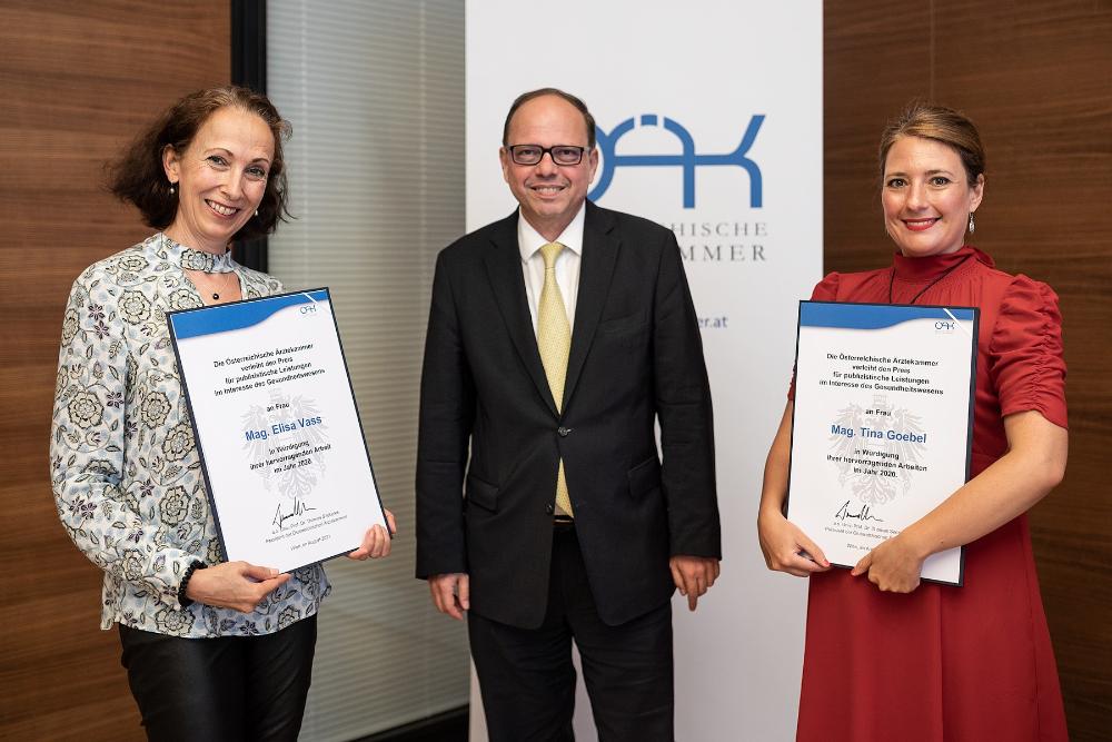 v.l.n.r. Mag. Elisa Vass, Präsident Thomas Szekeres und Mag. Tina Goebel