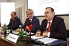 Mayer, Steinhart und Bayer bei Pressekonferenz